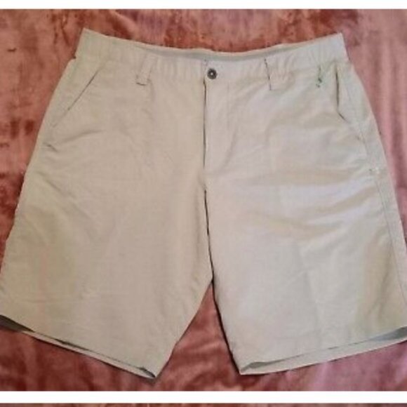 None Other - Under Armour Men's Loose Heat Gear Shorts Size 38 Khaki/Beige Golf